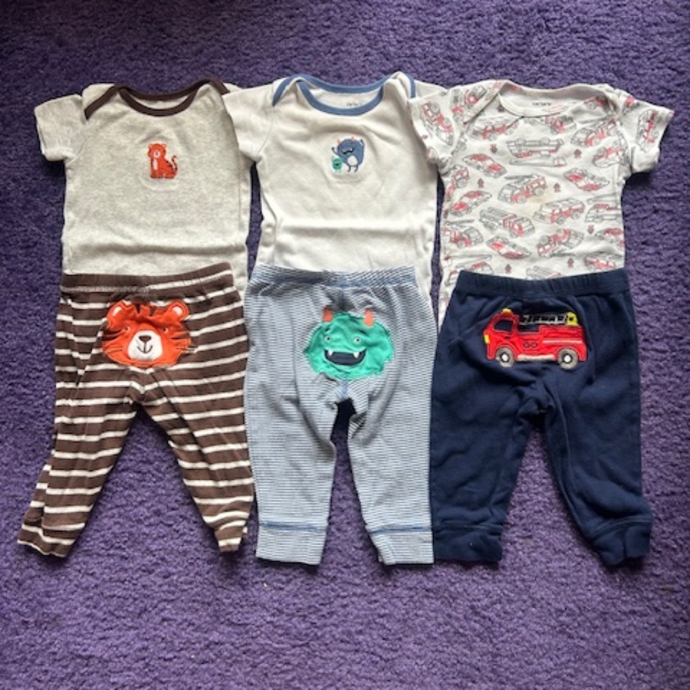 Carter's matching baby outfits (x3) - All size 6 months